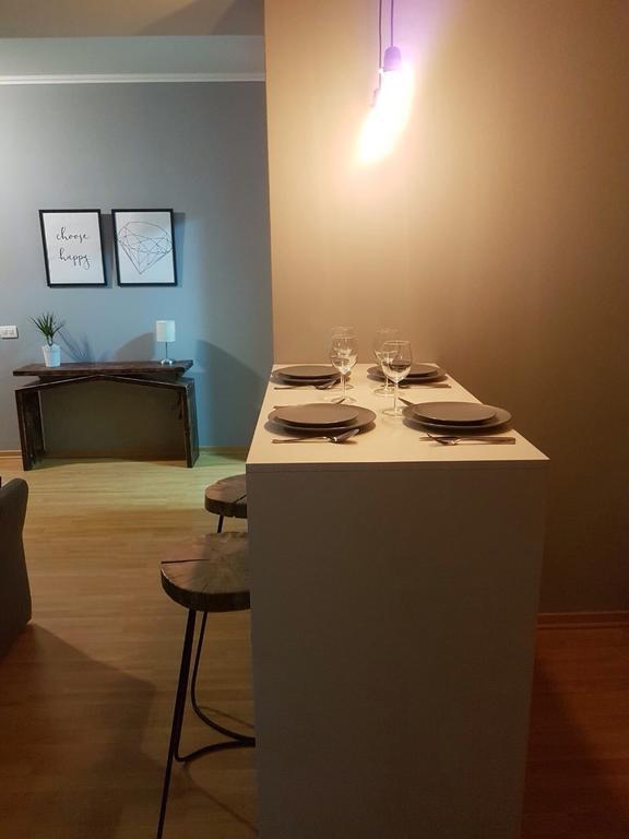 7Seven Hotel Korce Ngoại thất bức ảnh