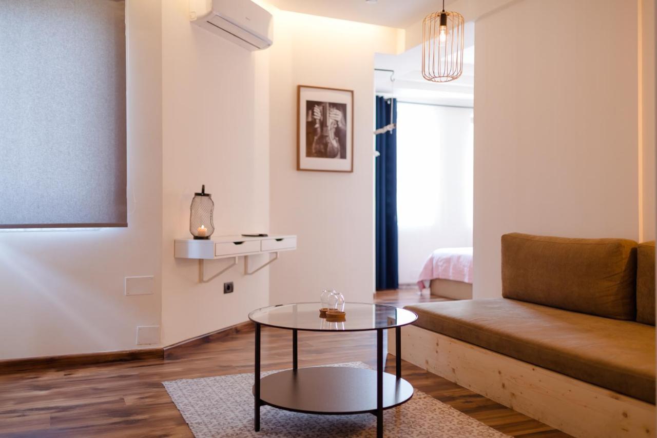 7Seven Hotel Korce Ngoại thất bức ảnh