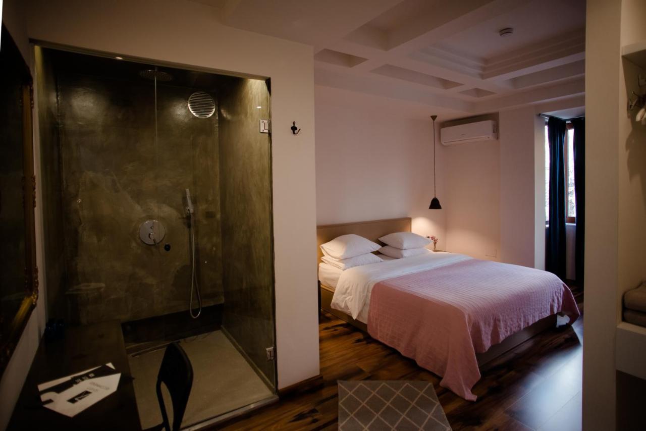 7Seven Hotel Korce Ngoại thất bức ảnh